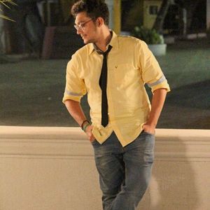 Meet your Posher, Syed